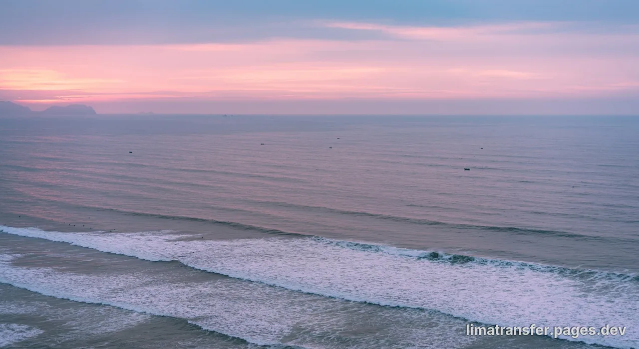 Miraflores Larcomar shopping center on the cliffside with the Pacific Ocean in the background at sunset